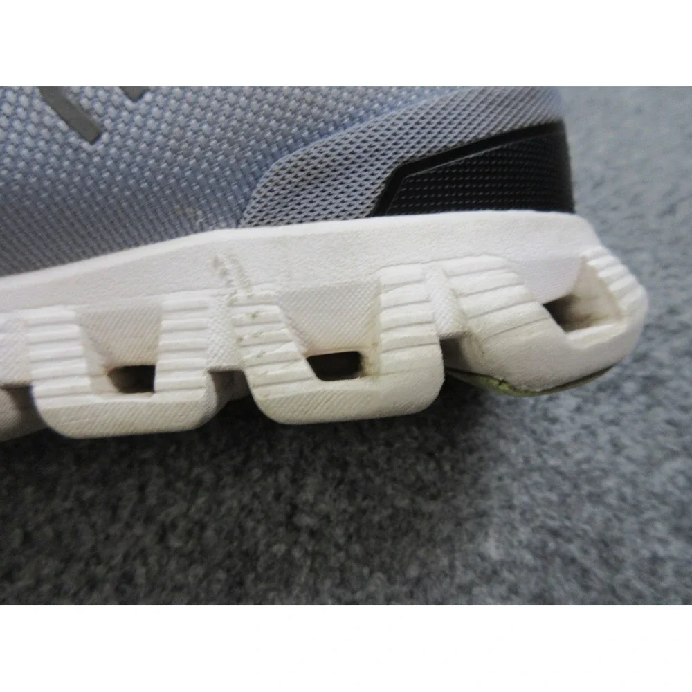 On Cloud X Shoes Womens Size 7.5 Gray White Athletic Running Sneakers CloudTec